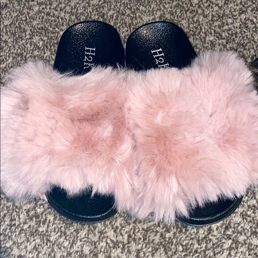 Girls slide sandals